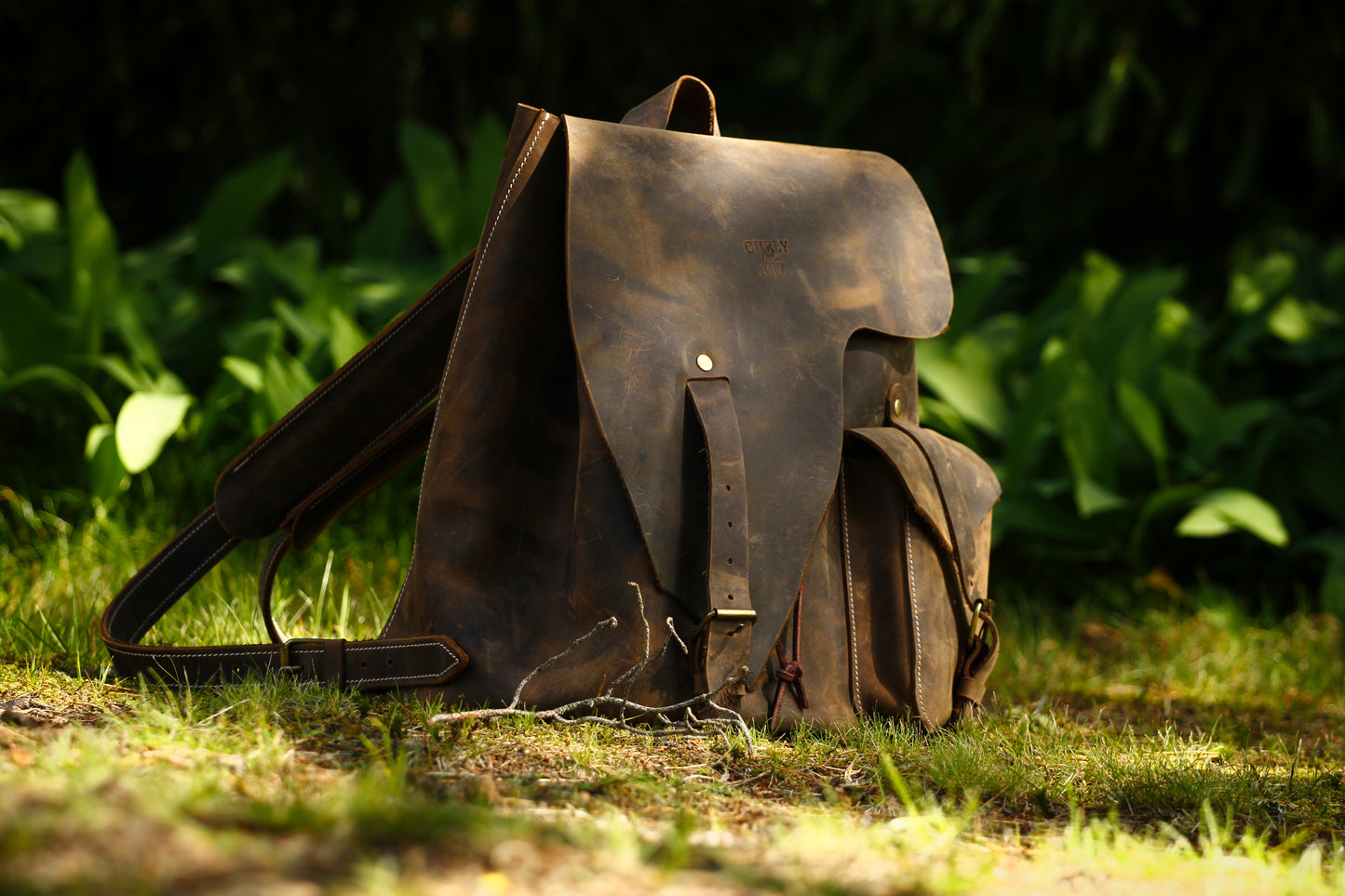 "Asymetric" Leder Rucksack, Dunkelbraun